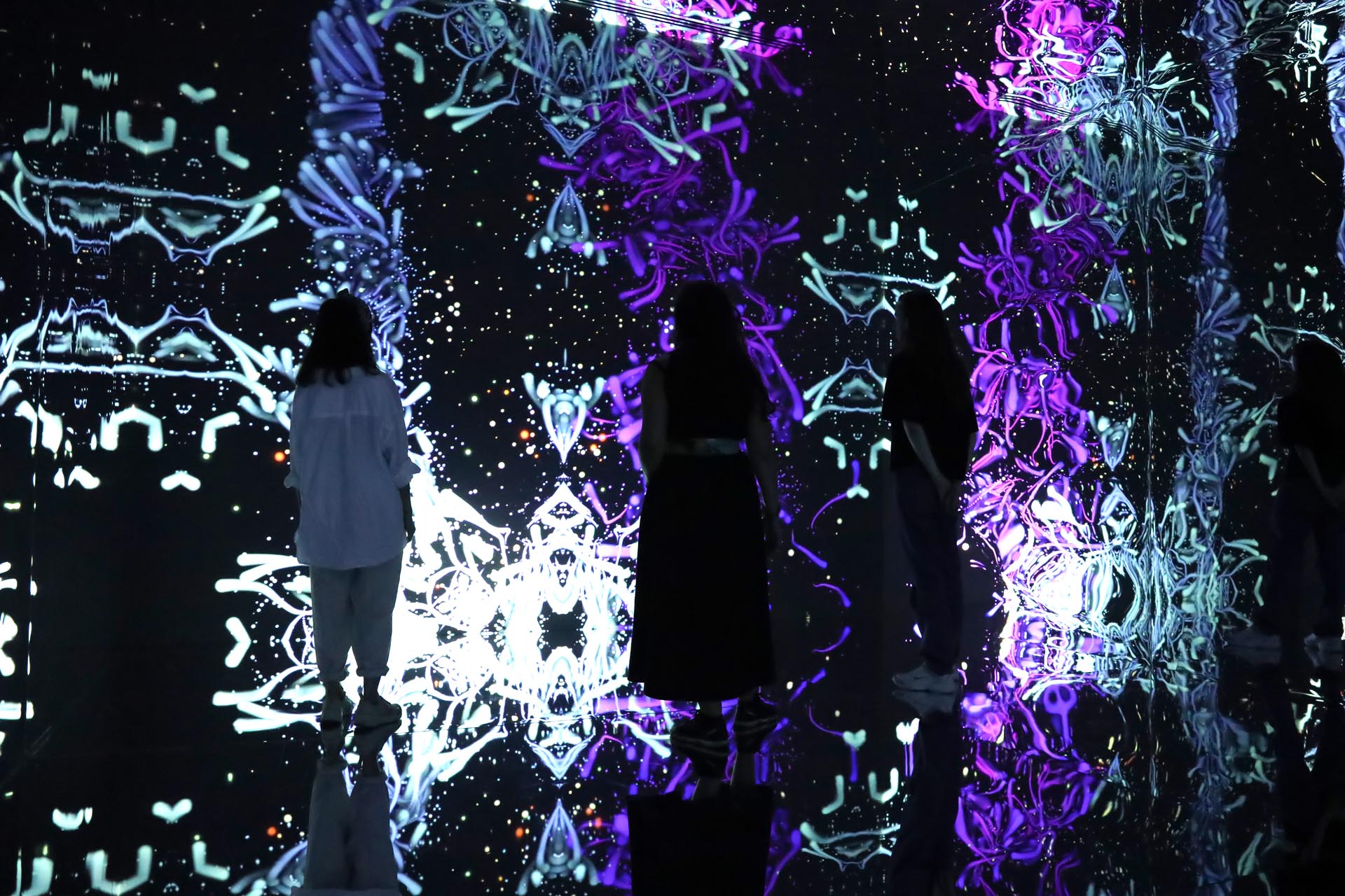 Illusionaries, a new immersive space at Canary Wharf